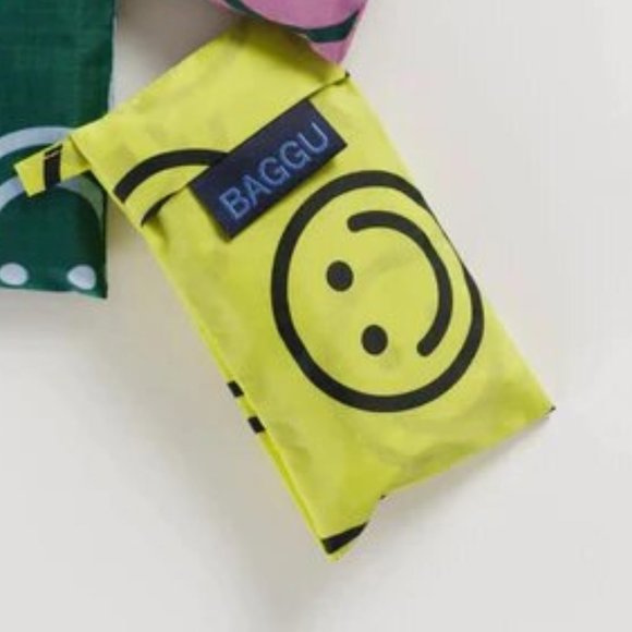 NWOT Wine Baggu - Yellow Happy - Picture 1 of 3